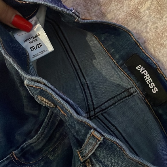 Express Skinny Jeans w/ Red Stripe - Size 2 - Picture 5 of 5